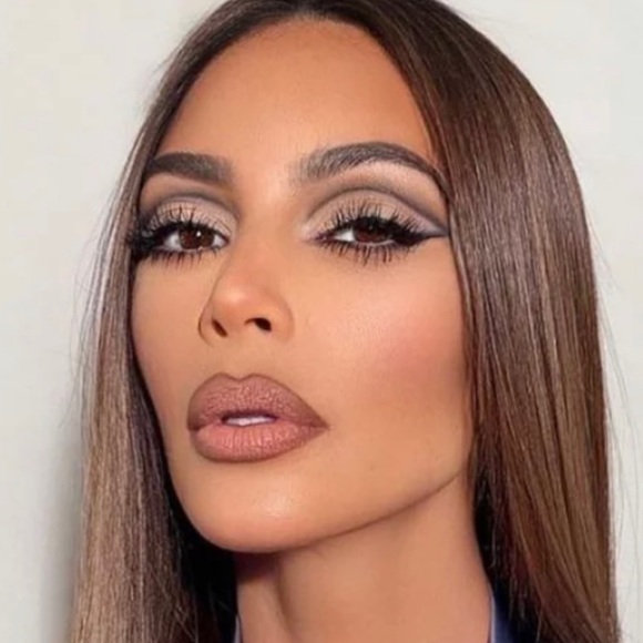 bareMinerals GEN NUDE Under Over Lip Liner VIBE - Picture 3 of 15